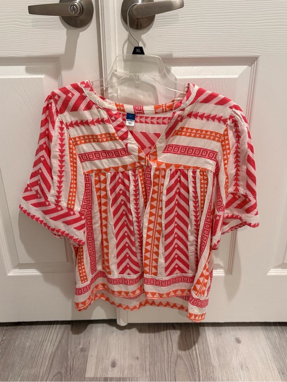 Old Navy Pink and Orange Geometric Print Top